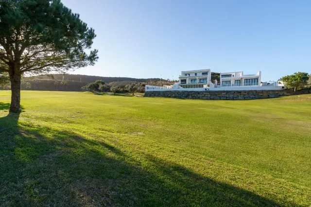 Villa de diseño contemporáneo a solo 4 minutos de Fuengirola. — 10
