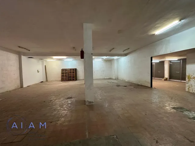 LOCAL COMERCIAL EN VENTA — 26