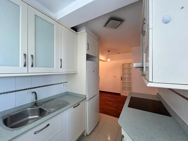 ESPECTACULAR VIVIENDA CON VISTAS AL MAR y PUERTO CON DOS PLAZAS DE GARAJE — 30