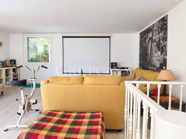 Magnífica Casa en Ciutat Jardí: Espacio, Comodidad y Calidad de Vida — 13