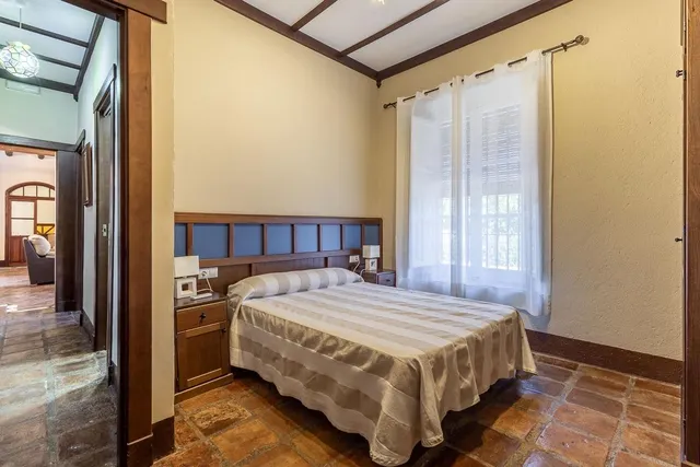**NEGOCIO CONSOLIDADO DE EVENTOS Y ALOJAMIENTO TURÍSTICO EN UNA ESPECTACULAR FINCA ANDALUZA CERCA DE GRANADA** — 11