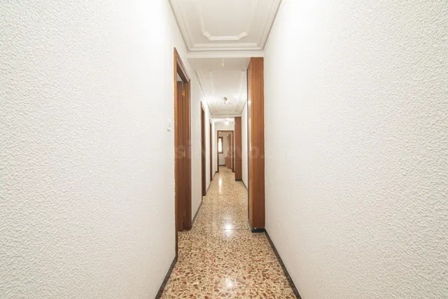 ¿Buscas una gran vivienda a escasos metros del centro? — 34