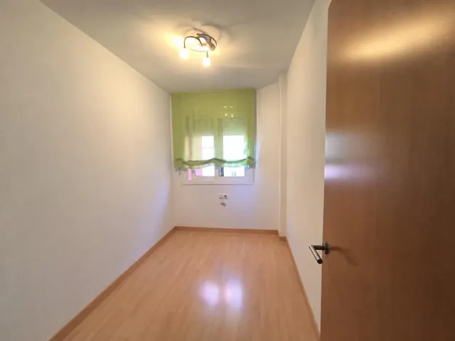 PISO DE ALQUILER CON TERRAZA - PISCINA COMUNITARIA Y PARQUING ADICIONAL — 12