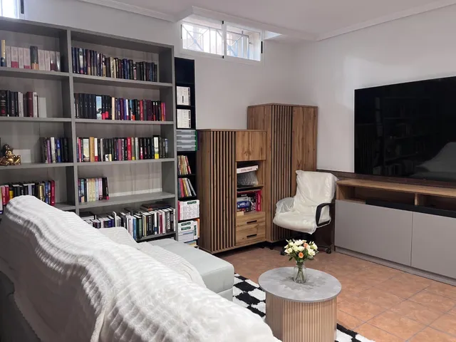 Estupendo triplex en zona campo de futbol — 18