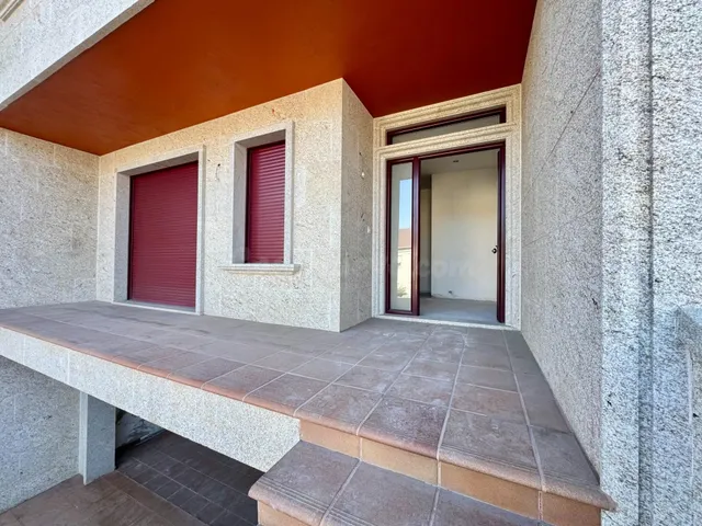 Chalet adosado con luz natural, terrazas y vistas a la Ría,  - foto 3