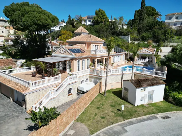 Chalet 5 habitaciones 555m² en venta - Riviera del sol