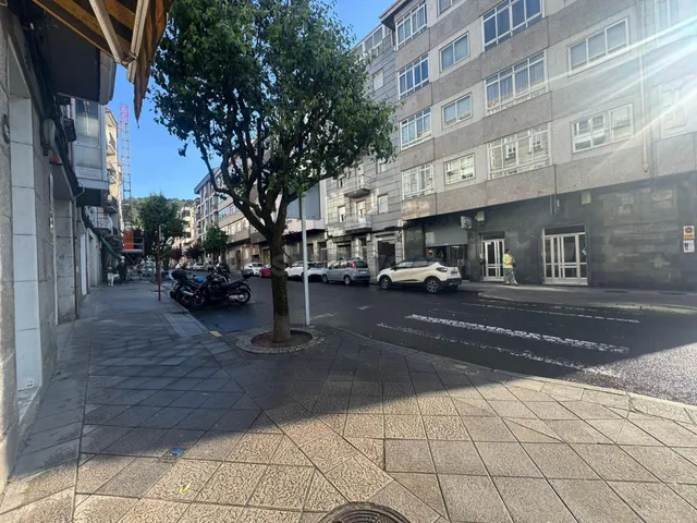 Local comercial Avenida de Buenos Aires - foto 2