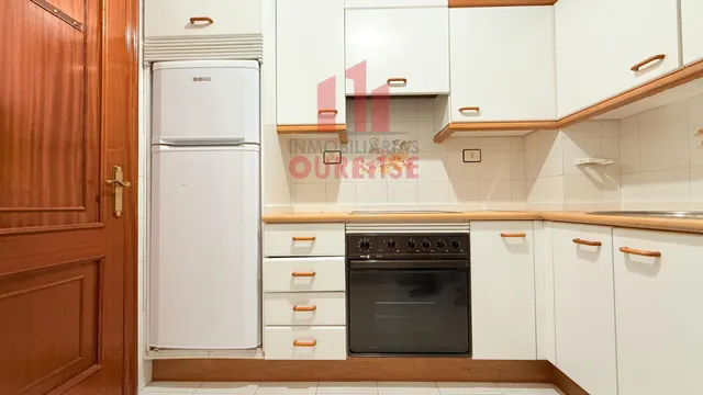 Apartamento con todos los servicios y preciosas vistas en pleno centro de Ourense — 13