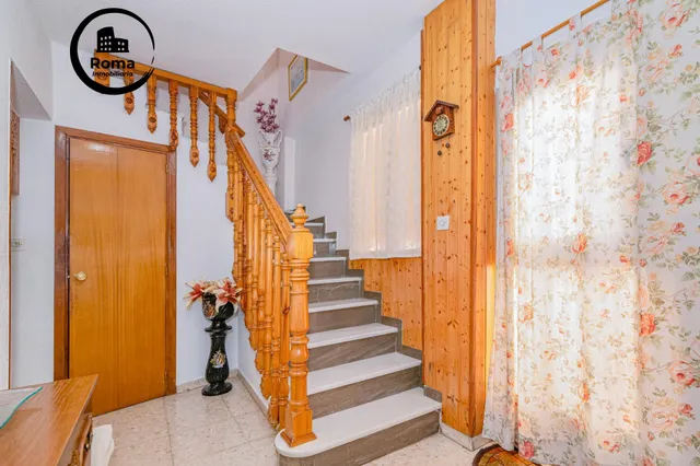 Casa pareada en La Zubia — 10