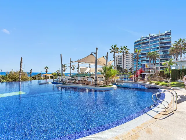APARTAMENTO "SEA SENSE" DE 2 DORMITORIOS 2 BAÑOS CON PISCINA