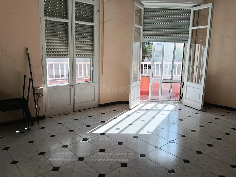 Piso en venta en la avenida cerca a glorieta ana orantes