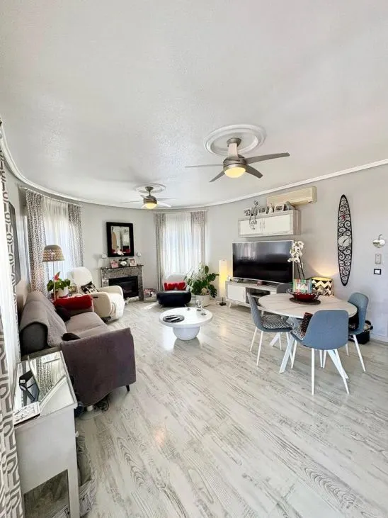 Villa 3 habitaciones 146m² en venta - Pueblo 5 — 8