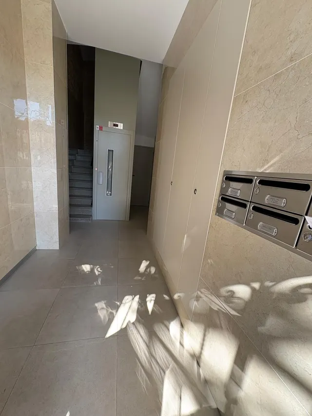 ATICO DE DISEÑO RECIÉN REFORMADO EN EXPOSICIÓ CON 2 habitaciones — 24