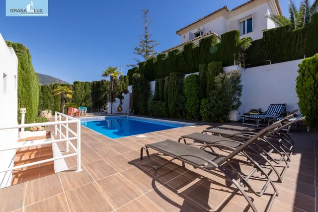 ✨ Espectacular chalet con piscina y vistas impresionantes — 28