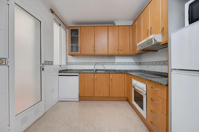 Venta de amplio apartamento seminuevo Ed.Torreaguas Torrevieja — 26