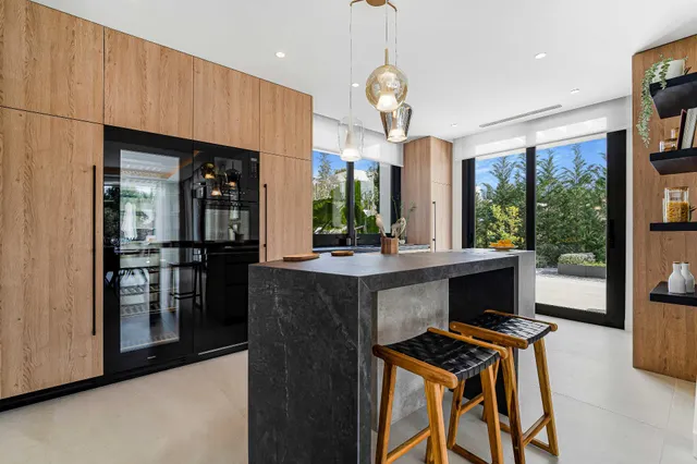 Contemporanea villa en Milla de Oro, Marbella — 14