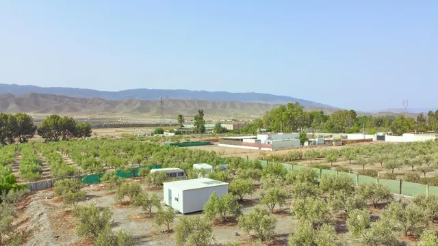 Cortijo con piscina — 8