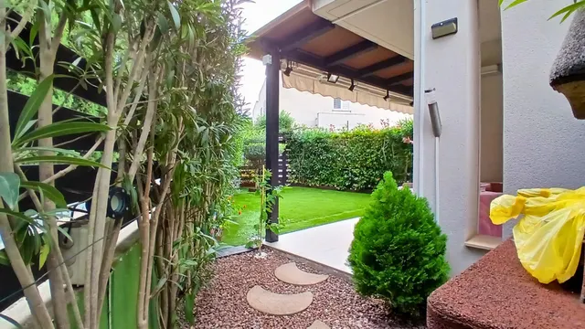 Adosado de 3 habitaciones, jardín, parking privado y gran piscina comunitaria a pocos metros de la Platja de Mont-Roig!! — 34