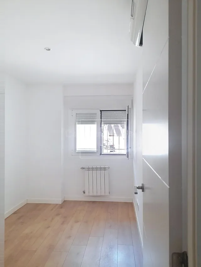 PISO EN CALLE SALAS DE BARBADILLO, PUEBLO NUEVO, MADRID. - foto 3