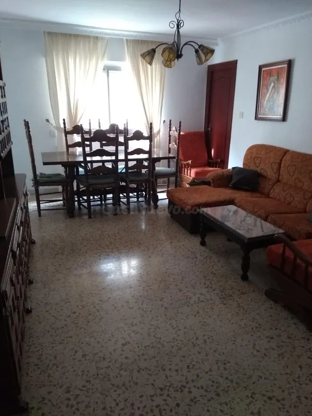 SE ALQUILA PISO PARA Temporada Escolar - foto 2