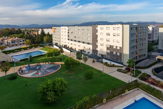 Inversión y calidad de vida: cuarta planta exterior con vist