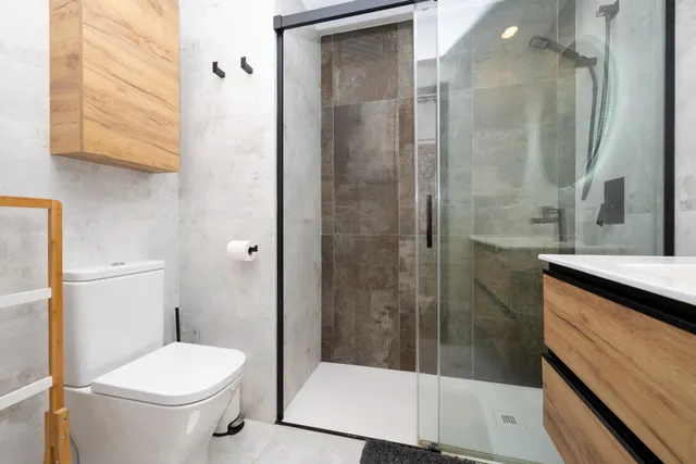 Exclusivo piso de 4 dormitorios con terraza y vistas despejadas en El Serrallo — 28