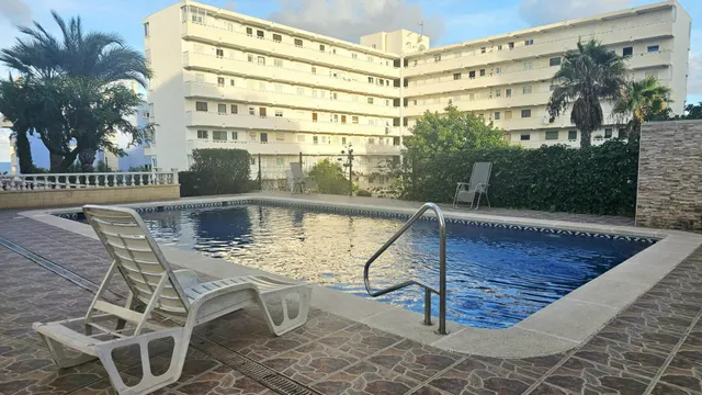 Estudio con piscina. parquing y vista al mar — 40
