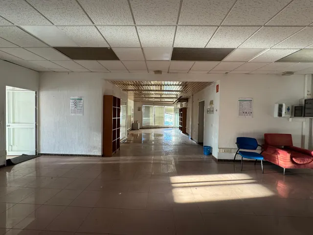 LOCAL COMERCIAL ZONA PLAZA DEL CABALLO — 14