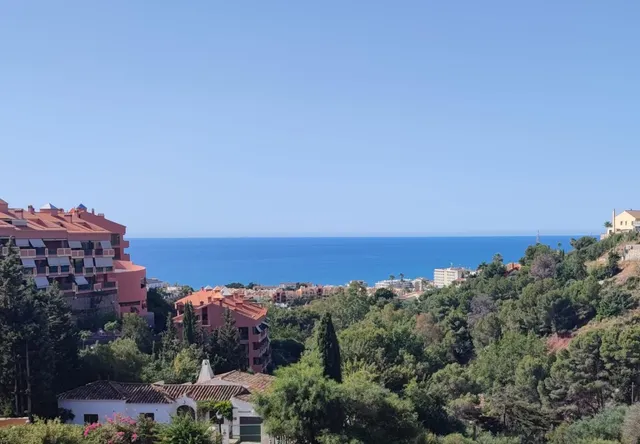 se vende impresionante atico duplex en fuengirola