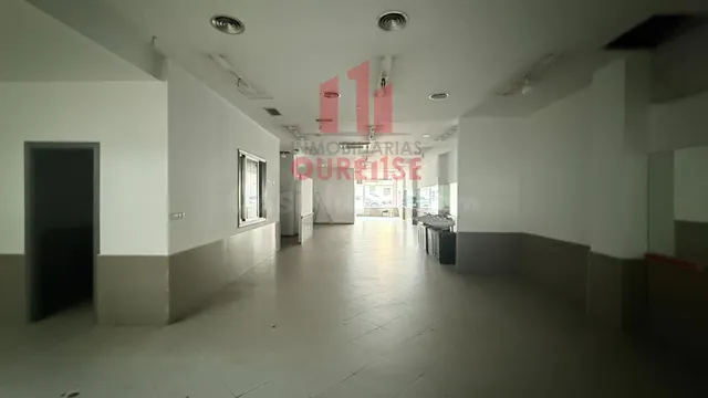 AMPLIO LOCAL COMERCIAL EN EL JARDÍN DEL POSIO - foto 5
