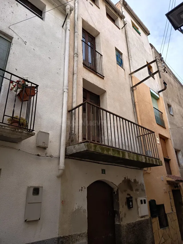 Encantadora Casa Adosada en García, Tarragona - Oportunidad  - foto 5