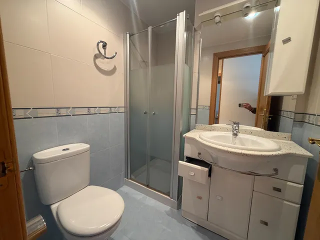 Piso de 3 habitaciones en alquiler en el centro de Nava — 14