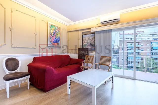 PISO LISTO PARA ENTRAR A VIVIR CON GRAN BALCÓN/TERRAZA EN LA NOVA ESQUERRA DE L'EIXAMPLE — 4