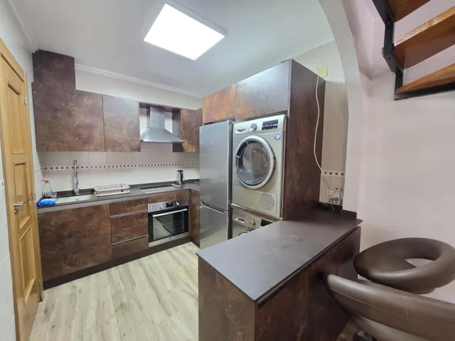 Chalet adosado con piscina comunitaria — 6