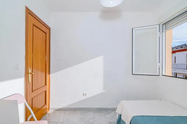 OPORTUNIDAD EN VENTA DE CASA ADOSADA DE 3 DORMITORIOS EN VEGAS DEL GENIL — 14