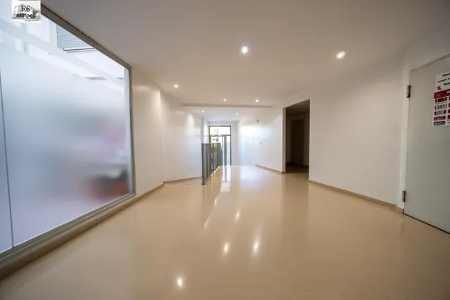 Piso 3 habitaciones 81m² en venta - Les casetes 11 — 23