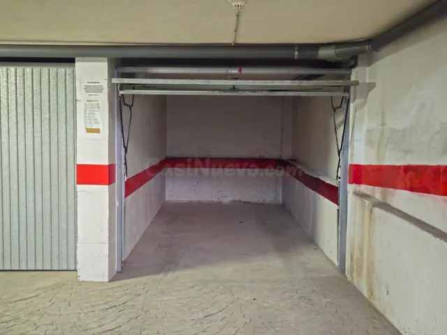 PLAZA DE GARAJE CERRADA EN C. LA SAL 14 — 5