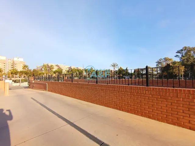 AYF VENDE GARAJE EN EDIFICIO PLAYA DORADA — 11