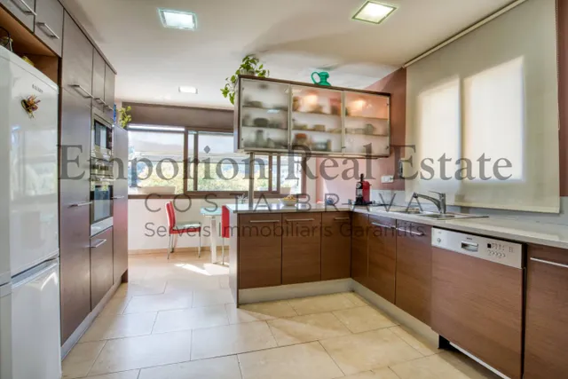 HERMOSA CASA CON PISCINA CERCA DE LA PLAYA - VENTA O ALQUILER CON OPCION A COMPRA — 16