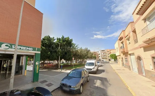 Local comercial 165m² en venta - Santa María del Águila - foto 2