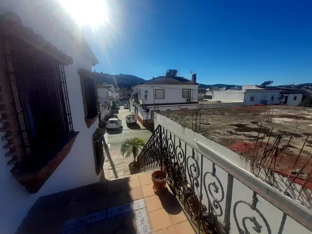 Local comercial en venta - San Enrique De Guadiaro — 2
