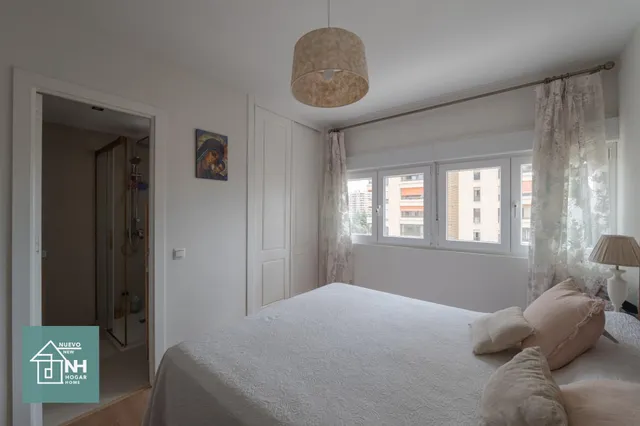 Piso de 154 m2 reformado, 4 dormitorios, luminoso y con trasteros en avenida de Andalucía — 25