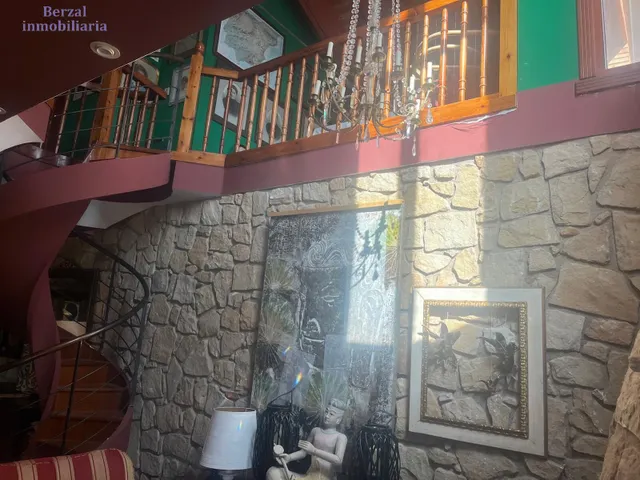 Singular chalet independiente junto a la cíniva de Los Manzanos, Lardero — 10
