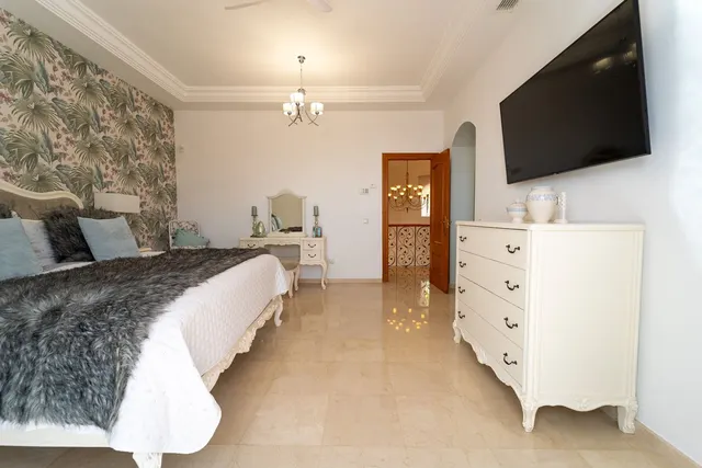 Chalet 4 habitaciones 383m² en venta - Riviera del sol — 45