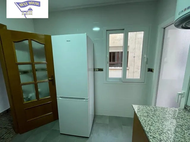 habitaciones EN PISO PARA ESTUDIANTES ZONA HOSPITAL — 24