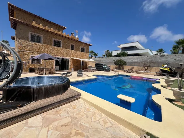 Villa 6 habitaciones 323m² en venta - La marina — 7