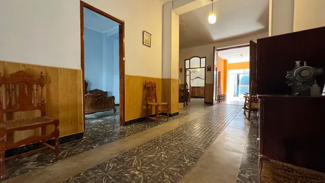 Casa de pueblo con gran potencial en el centro de Pego — 7