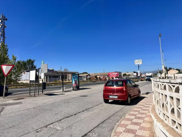 OPORTUNIDAD ÚNICA EN ATARFE!! — 21