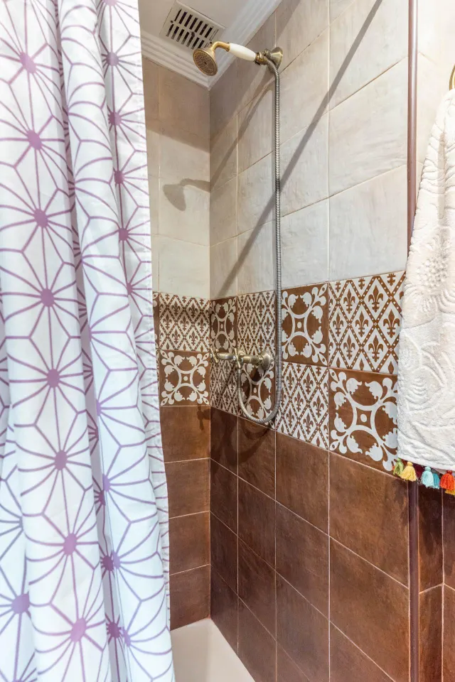 Casas, nave y fincas en venta en Caborana (aller) — 37