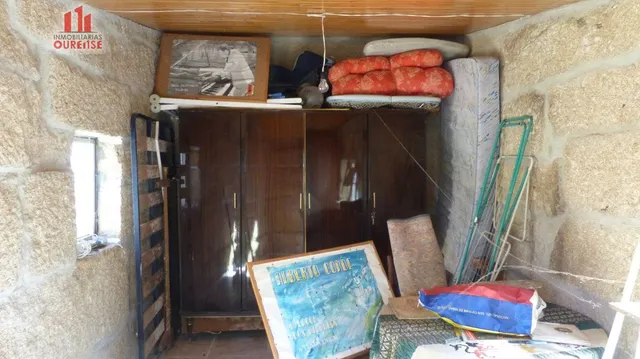 CASA SEÑORIAL PARA REFORMAR EN LOS ALREDEDORES DE ALLARIZ. — 40